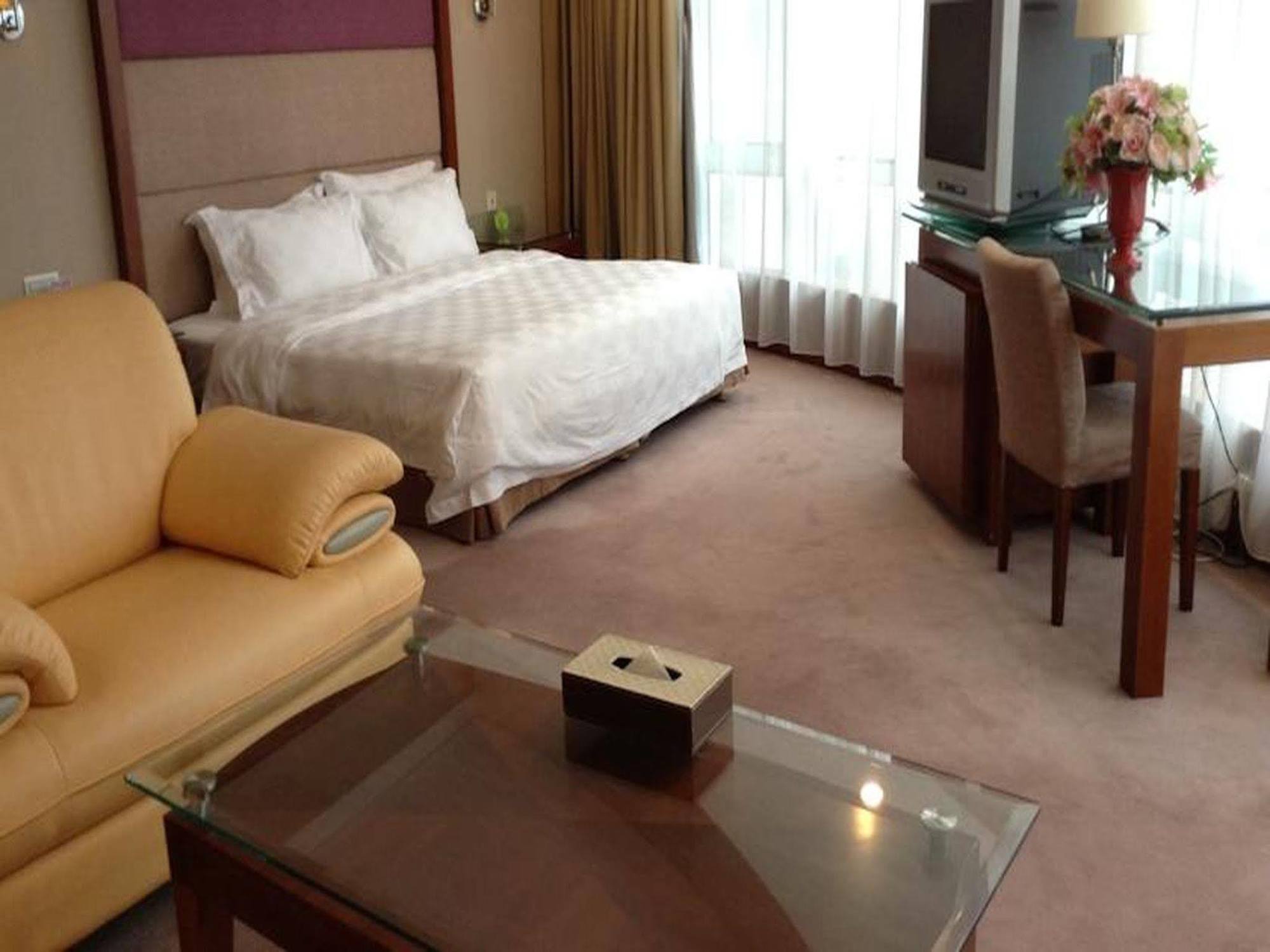 New Times Hotel Shenzhen Railway Station Dış mekan fotoğraf