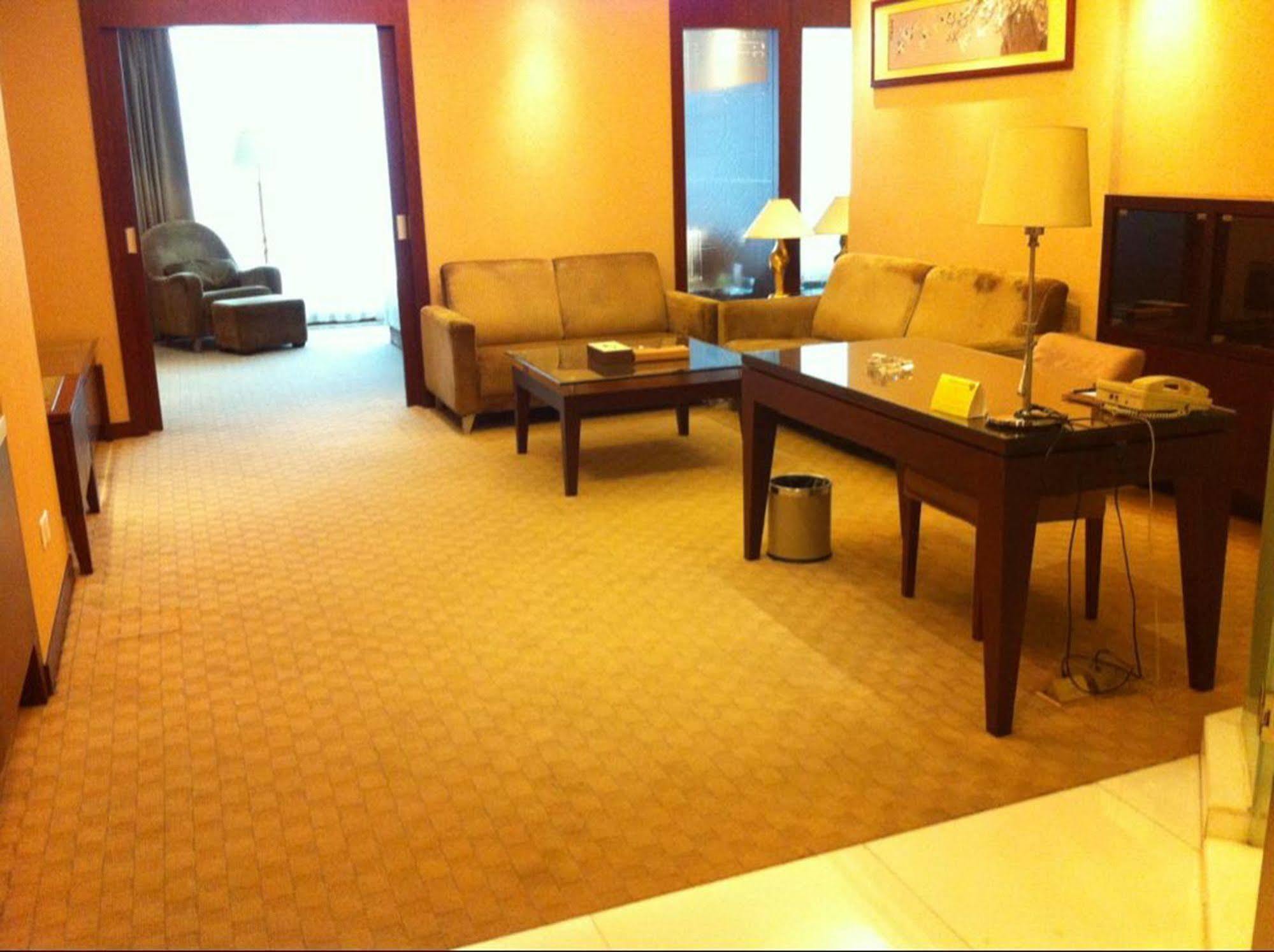 New Times Hotel Shenzhen Railway Station Dış mekan fotoğraf